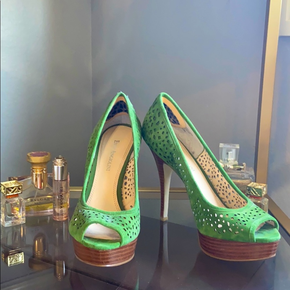 Enzo Angiolini Green heels.